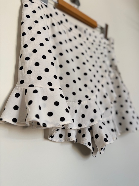 Zara Dresses & Skirts - Zara White Black Polka Dot Ruffle Wrap Skort Shorts Viscose Size L